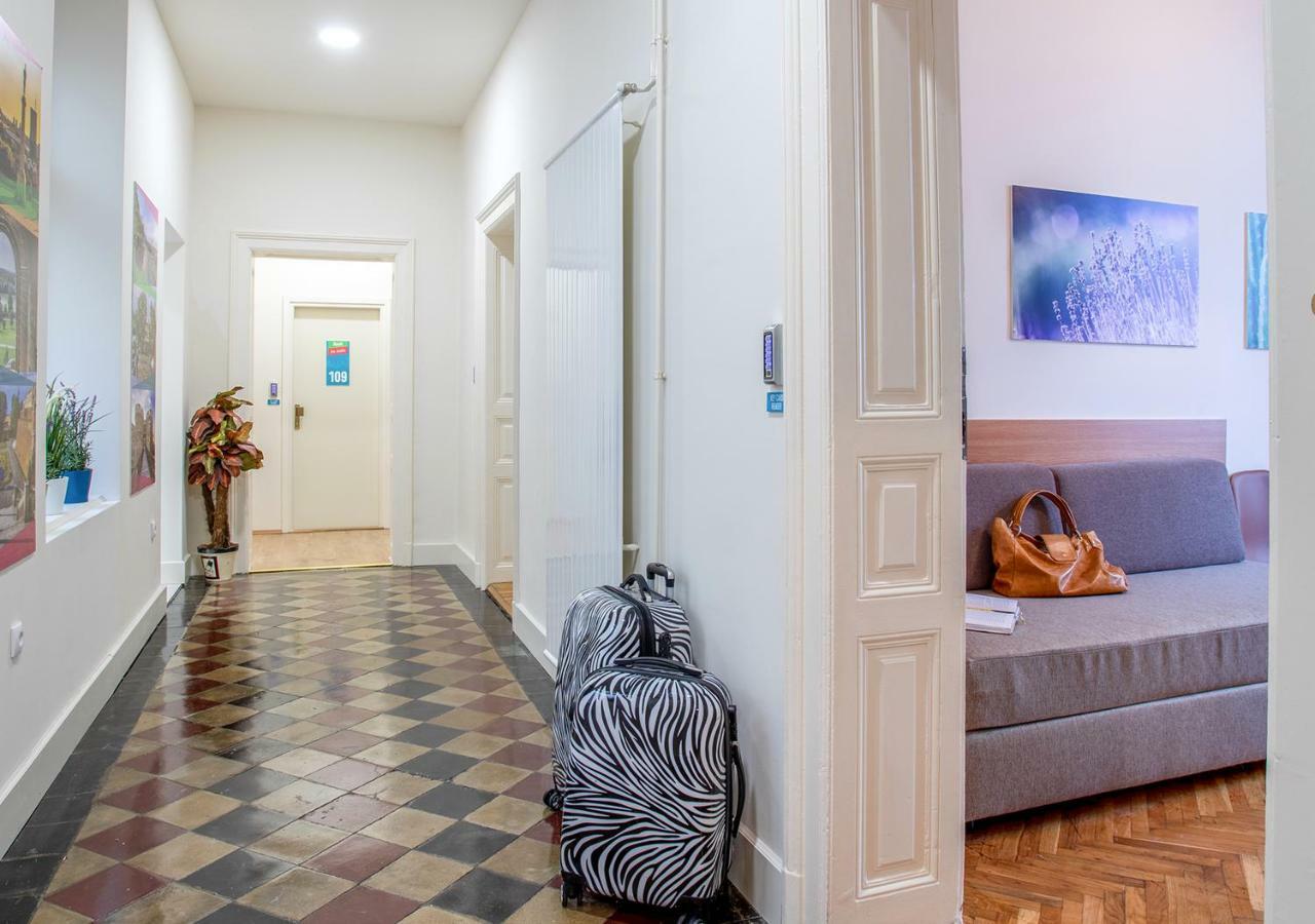 Booking En Suite Belgrad Exterior foto